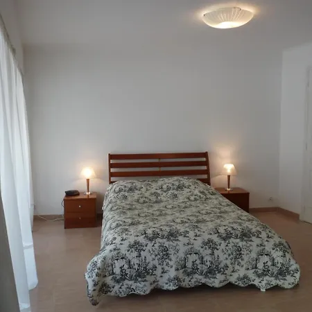Sleeps 6 Air Con Wifi Appartement