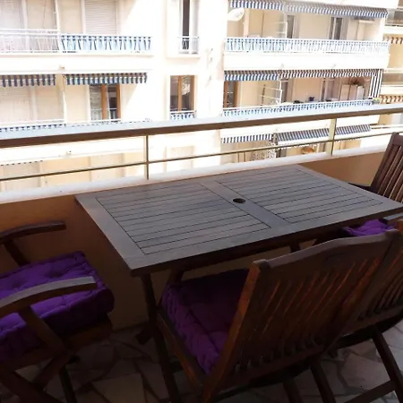 Sleeps 6 Air Con Wifi * Cannes