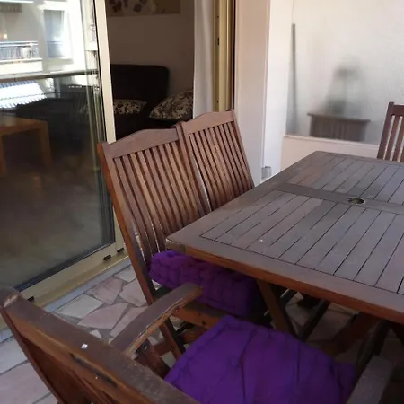 Sleeps 6 Air Con Wifi *