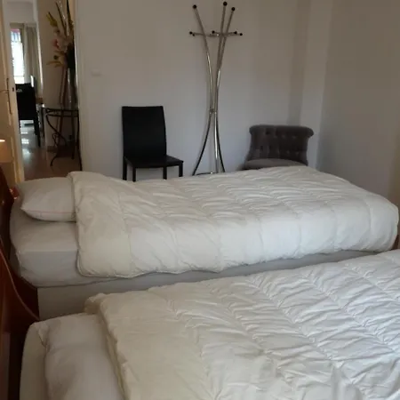 Appartement Sleeps 6 Air Con Wifi *