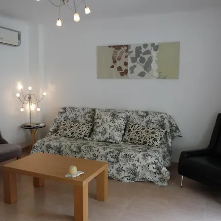 Sleeps 6 Air Con Wifi Appartement Cannes